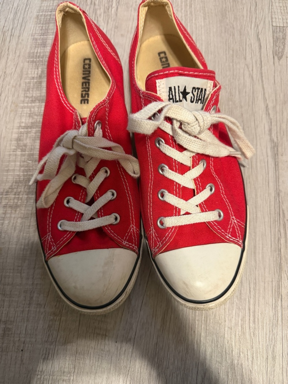 Women’s Chuck Taylor Converses Sz 10